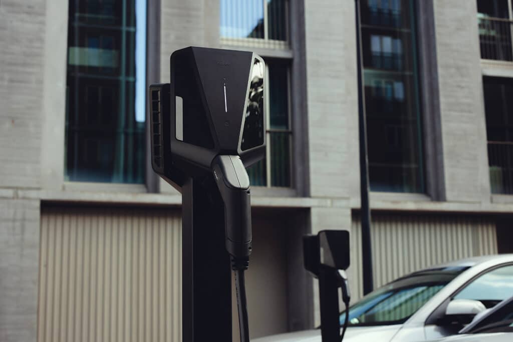 Des solutions de recharge complètes pour VE qui permettent à l'installateur de gagner du temps 1