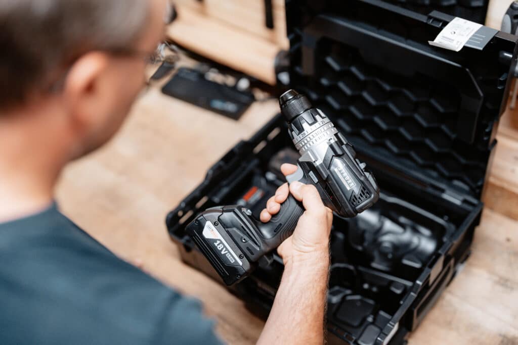 Lecot lance ses propres outils électroportatifs sur batterie sous la marque STROXX 3