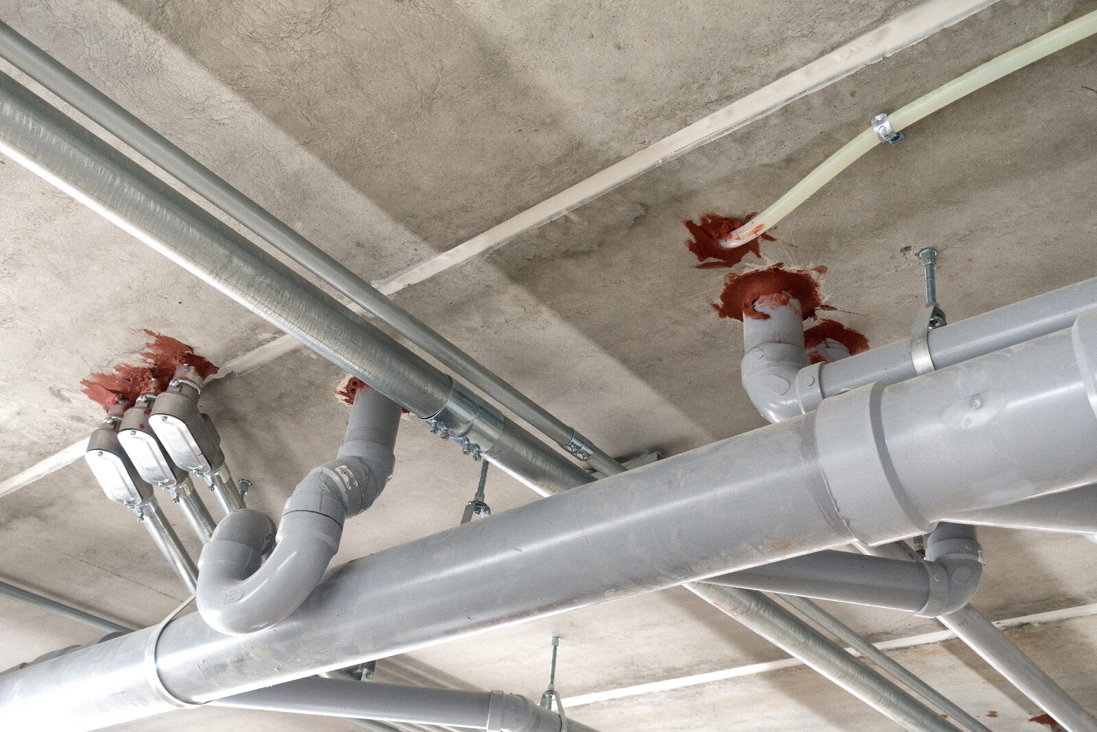 Construire à l'épreuve du feu débute bien avant l'exécution